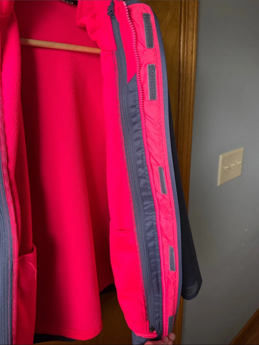 Under Armour girls cold gear jacket
